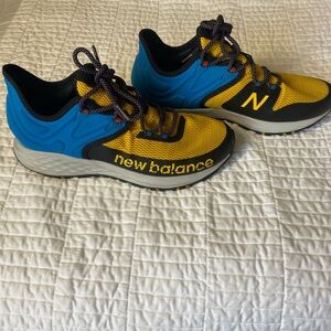 New balance mens foam runners